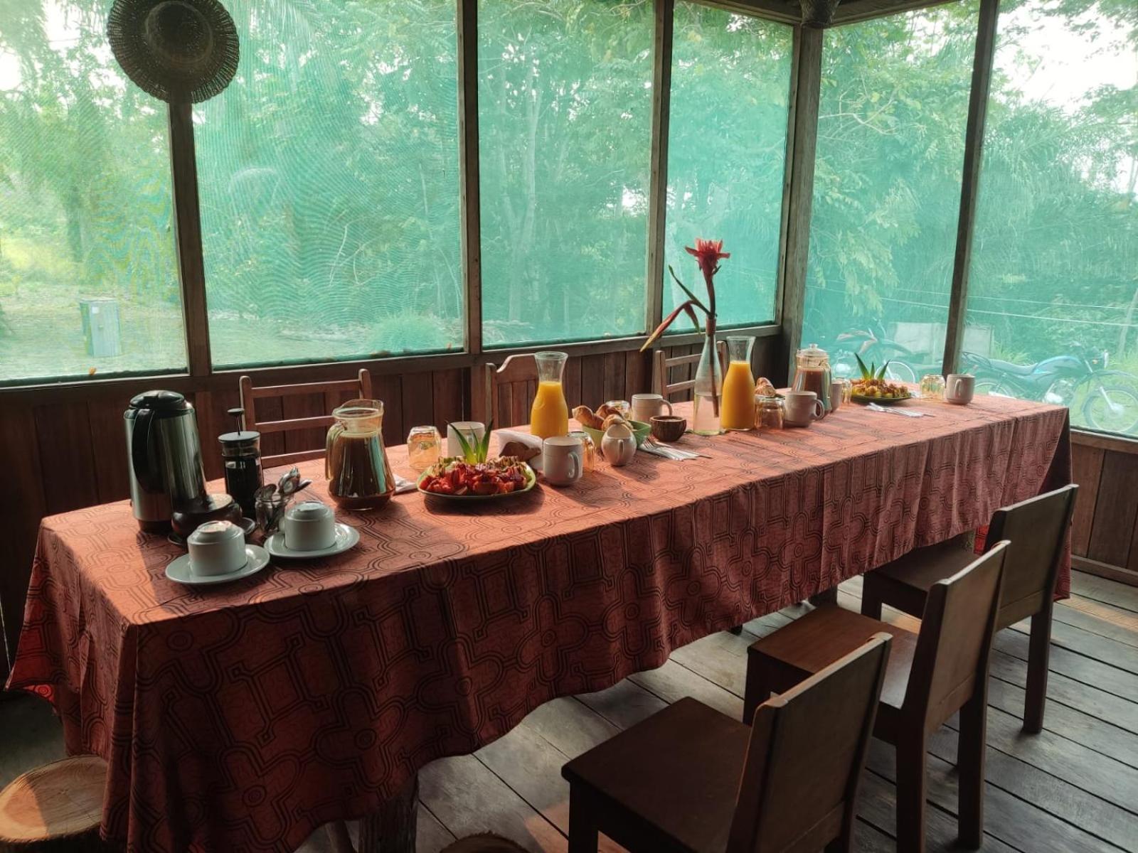 Valencia Lake Lodge Puerto Maldonado Ngoại thất bức ảnh
