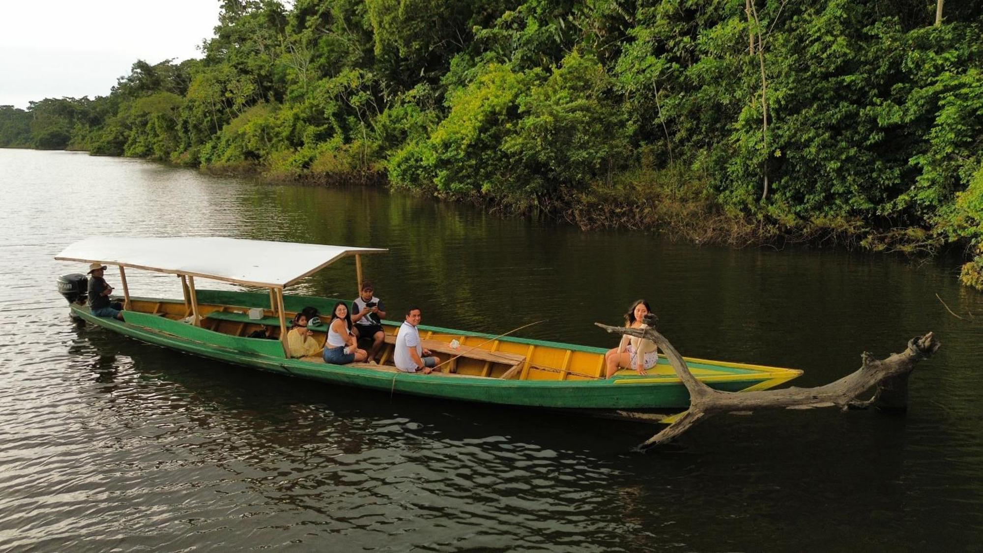 Valencia Lake Lodge Puerto Maldonado Ngoại thất bức ảnh